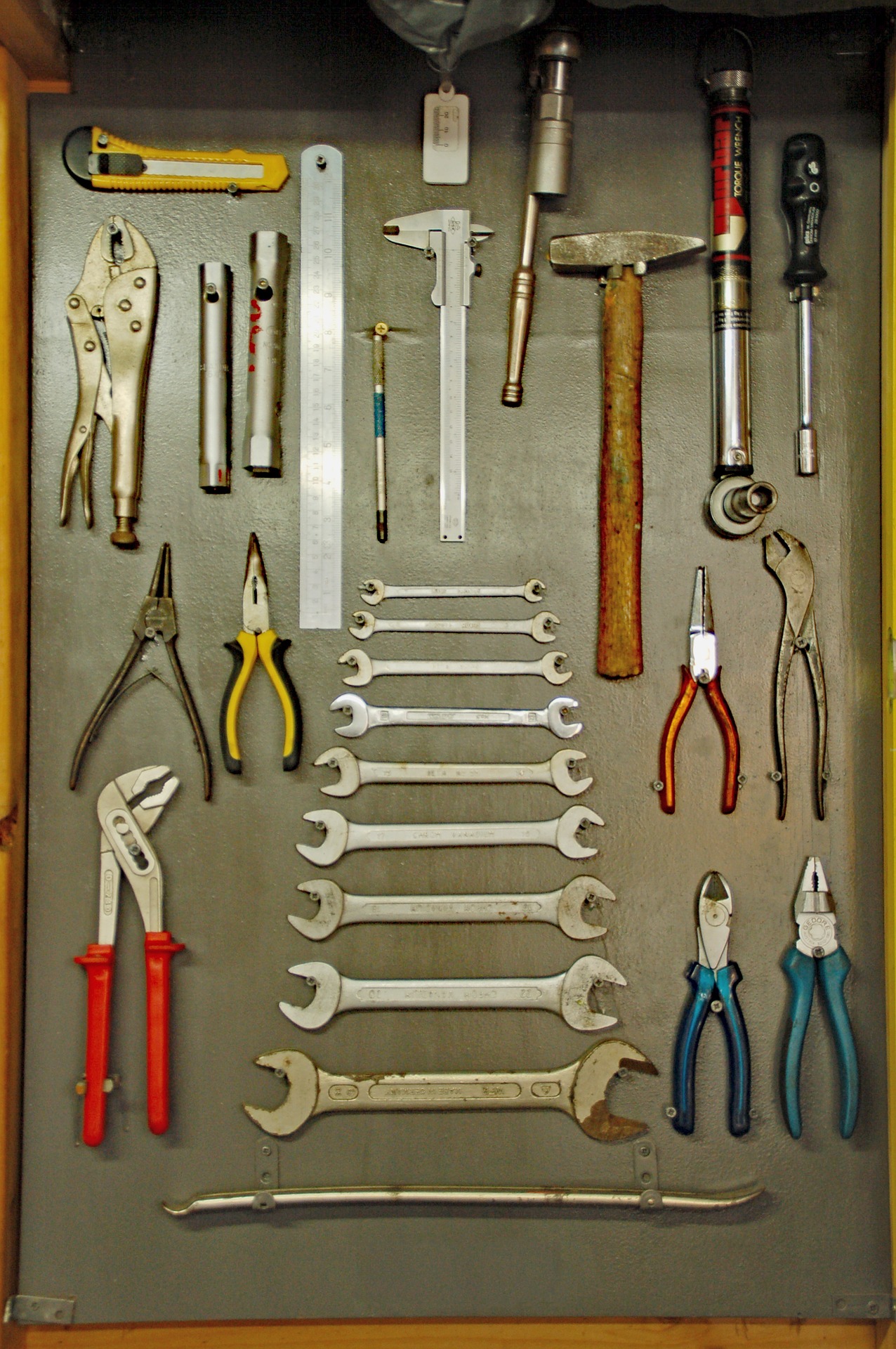 tools-3341643_1920